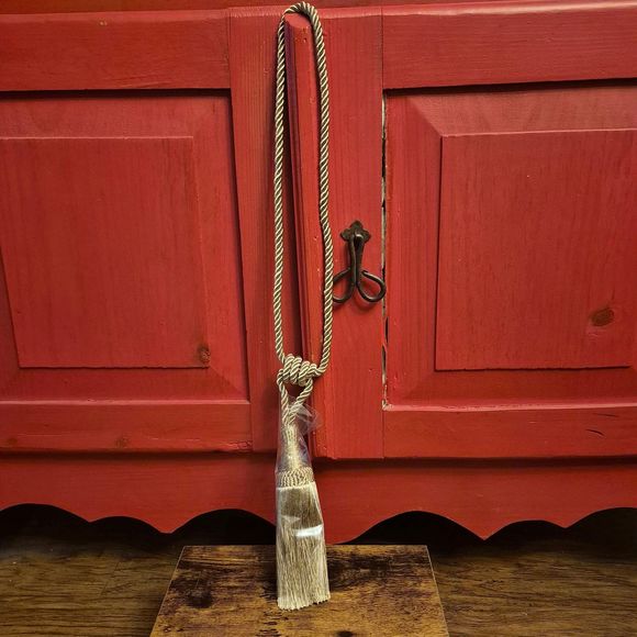 New Set of 4 Gold Tassel Tieback Decoractive Rope Curtain Regal Hanging Balls - Picture 3 of 4